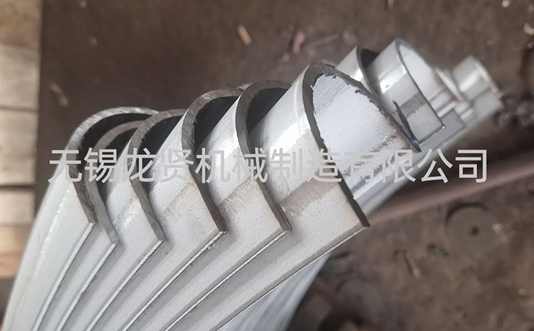 無錫碳鋼半圓管選哪家？龍賢：把 “半圓鋼” 做成 “放心管”，靠譜到不用挑！